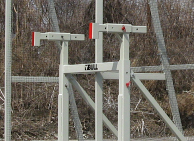 Fully adjustable hooks on The Bull fence allows for easy pick up and moving.
